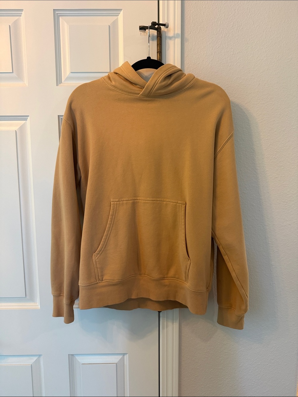 TNA Men's Pullover Hoodie in Camel